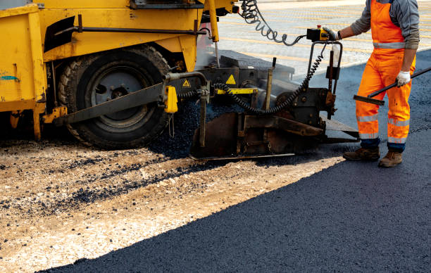 Best Asphalt Driveway Installation  in Pleasant Run, OH